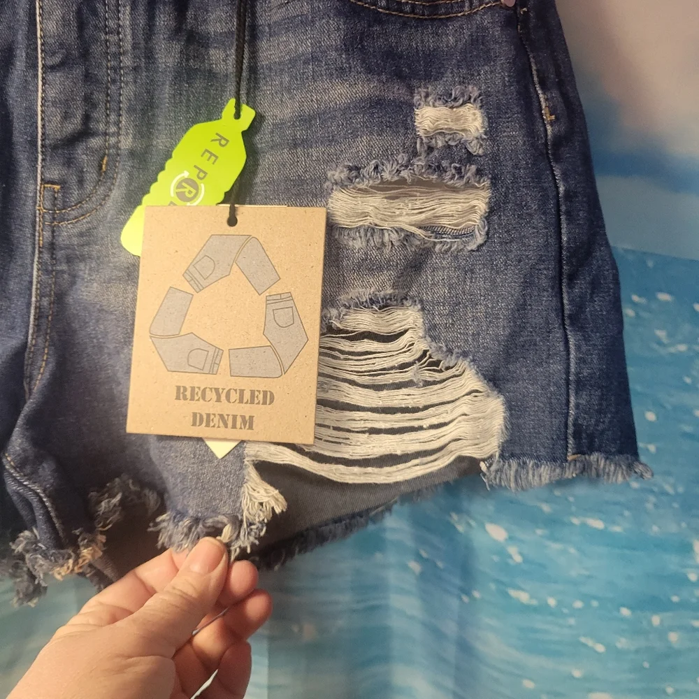 BanJara NWT Recycled Denim Women's Distressed Shorts Size 15/31‎